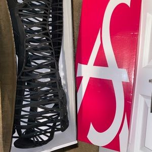 Ashley Stewart knee length sandals with heel